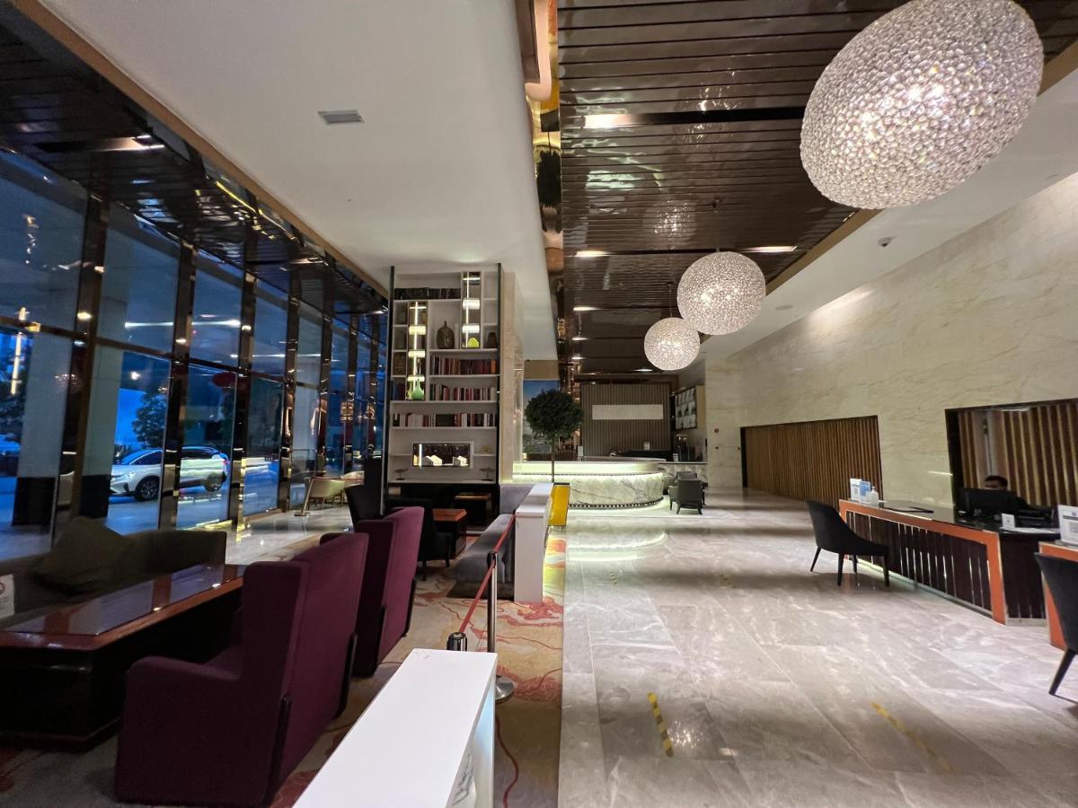 Platinum Suites Klcc By Moonorchid Kuala Lumpur Buitenkant foto