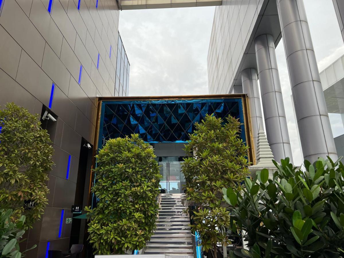 Platinum Suites Klcc By Moonorchid Kuala Lumpur Buitenkant foto